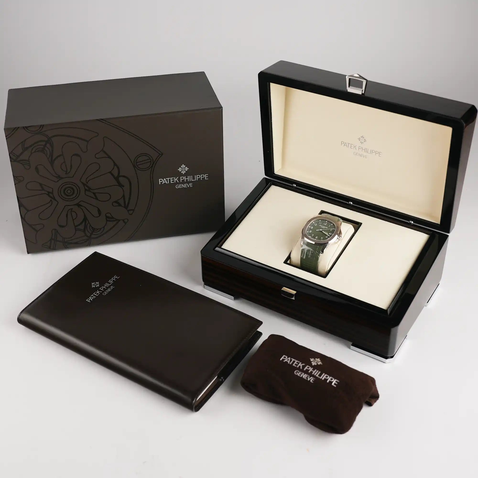 Patek Philippe Aquanaut Khaki Green 5168G-010